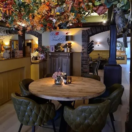 ホテル ホテル レストラン アルセン