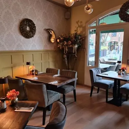 Hotel Arcen Ξενοδοχείο 3*